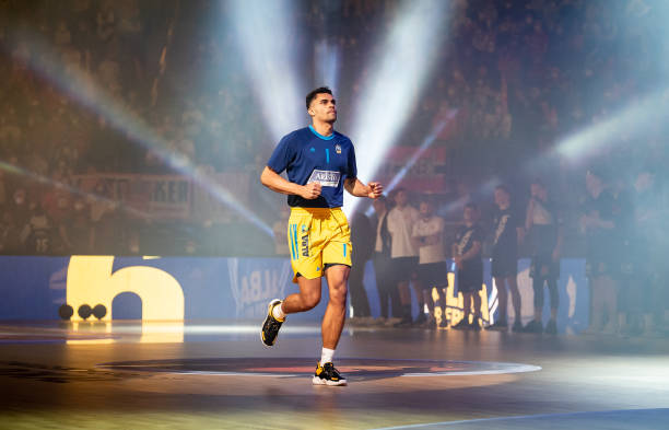 这位关键球 这位关键球